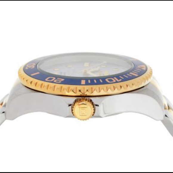 Invicta Diver Quartz Diamond Accented Men’s Watch - Picture 3 of 3